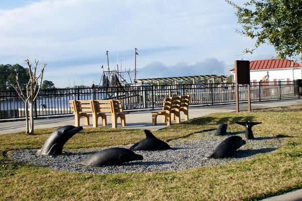 Carrabelle River Walk & Wharf Marine St. Pavillon Sitting Area
