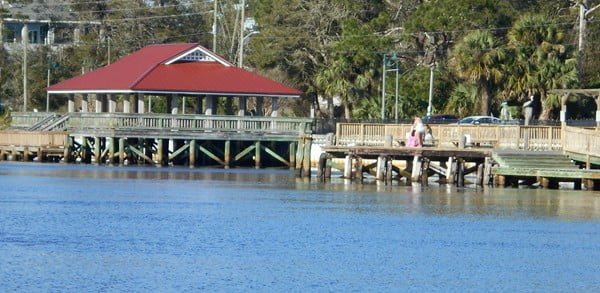 Carrabelle River Walk & Wharf/Marine St. Pavillon