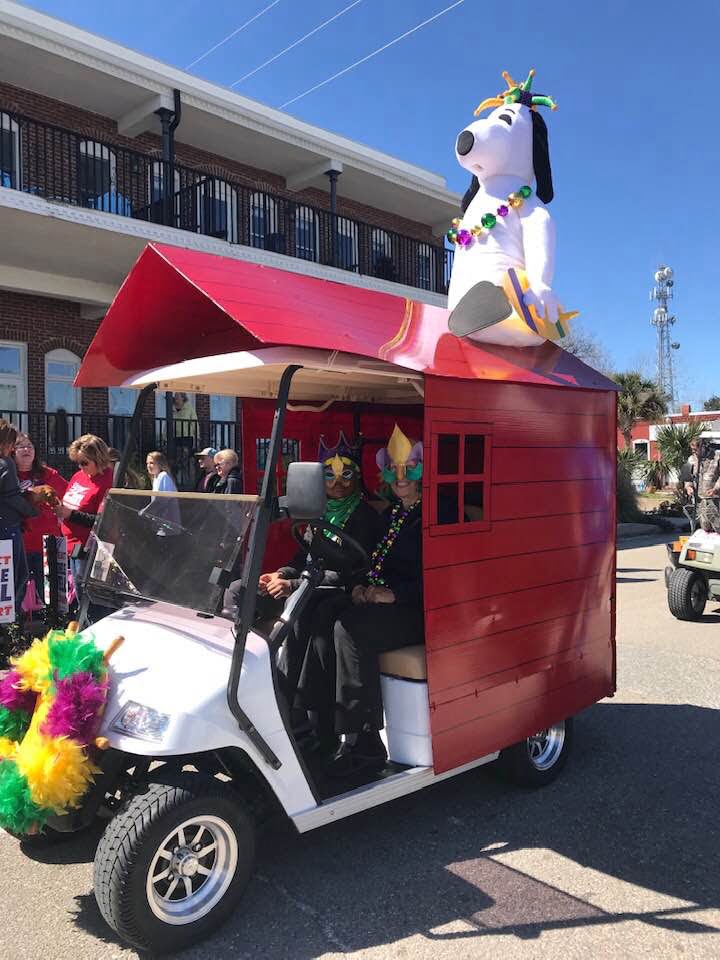 Snoopy float at Apalachicola Mardi Gras Barkus Parade