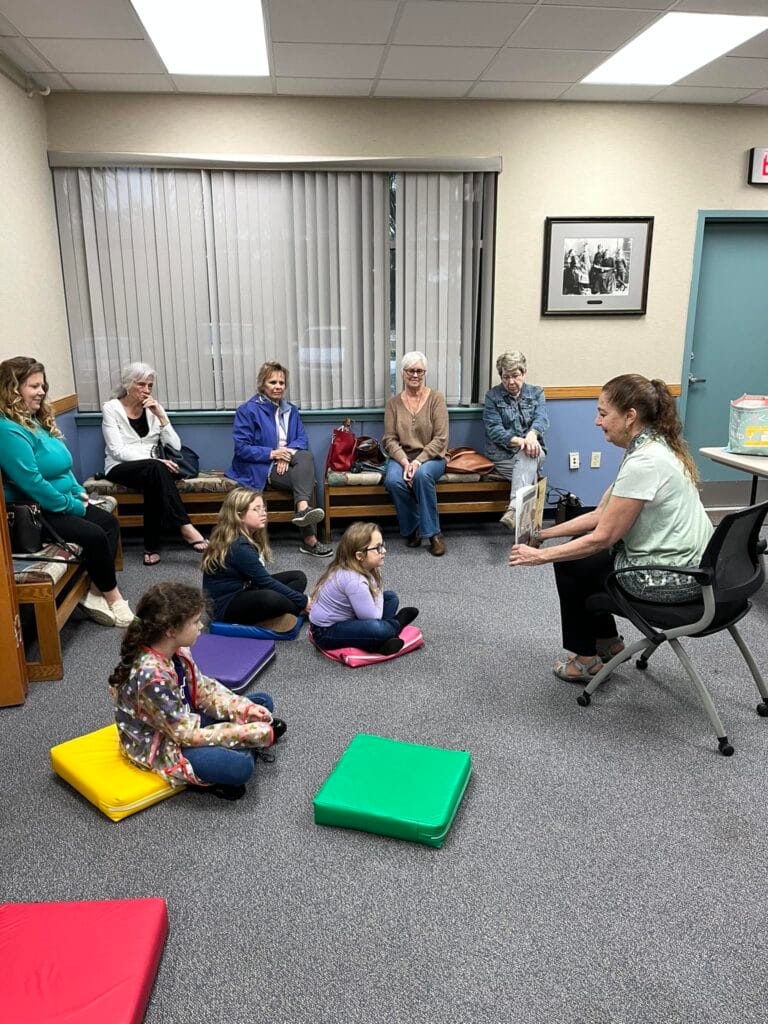 Storytime (2) FOL Storytime (2) FOL